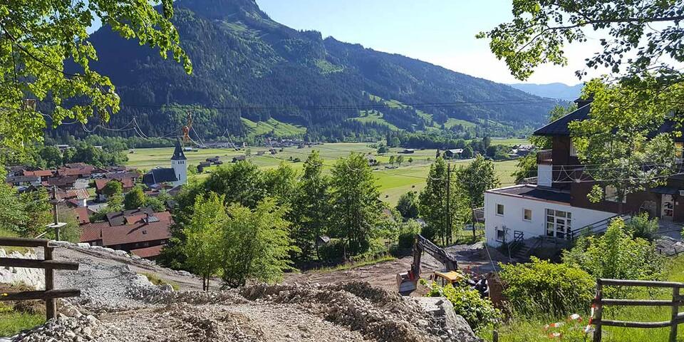 neuer, provisorischer Hangweg von oben, 28.05.2020; Foto: Jubi/Nico Löder