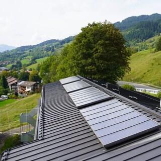 Solarthermie - Anlage auf dem Jubi-Dach; Foto: Jubiarchiv