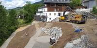 Tipiplatz, Pizzaofen und der neue Weg zum Haus, 18.06.2020; Foto: Jubi/Nico Löder